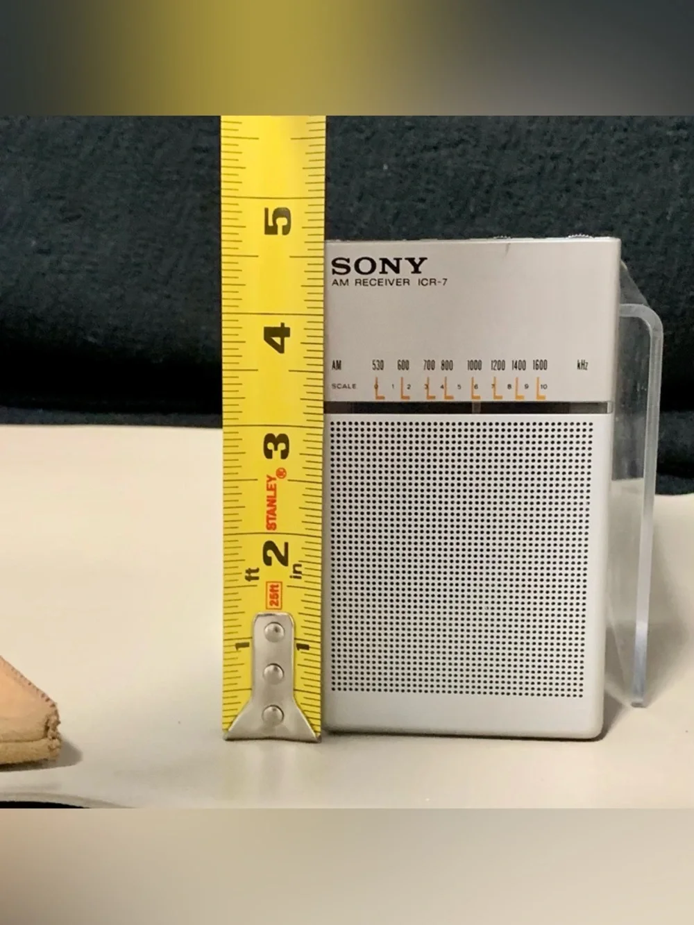 📻 Vintage Sony ICR-7 AM Portable Transistor Radio & Original Suede Case – WORKS!